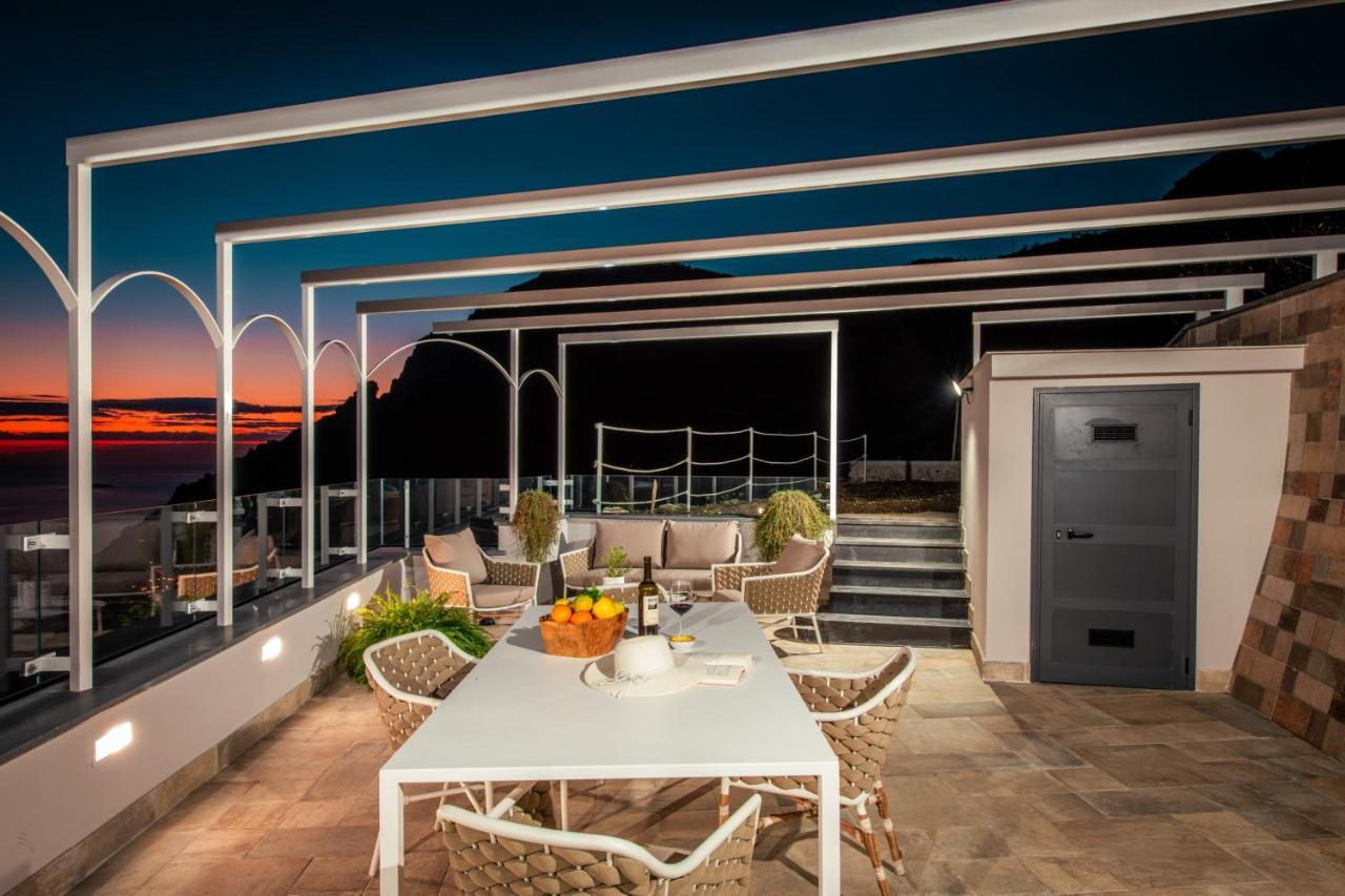 Villa La Tagliata Spectacular Jacuzzi Tub Amazing View And Private Parking Garage Positano Exteriör bild