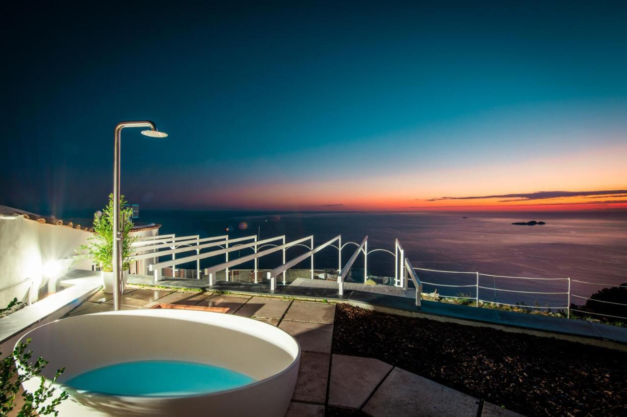 Villa La Tagliata Spectacular Jacuzzi Tub Amazing View And Private Parking Garage Positano Exteriör bild